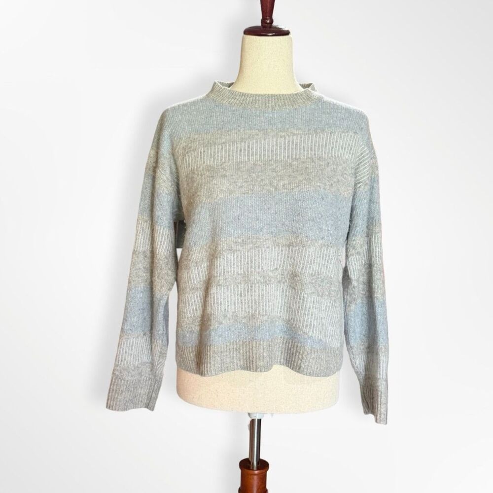 Naadam, 100% Cashmere Soft Gray Patterned Crewneck Sweater, M Quiet Luxury